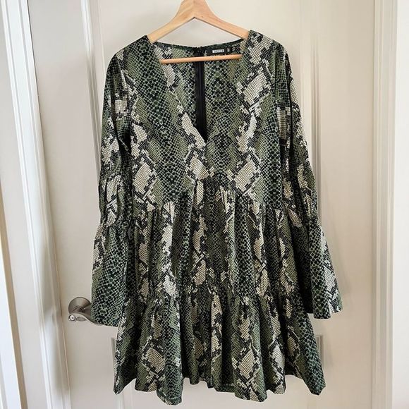 Missguided Green Snake Print Prairie Dress - Picture 5 of 8